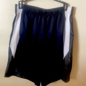 boys nike shorts